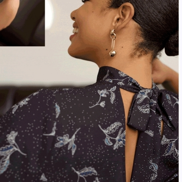 Printed Crepe Tie Mock neck Blouse! - Picture 2 of 8